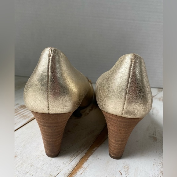 TORY BURCH Gold Metallic Leather Wedges Mini Miller heels Women's Sz 8.5 EUC - Picture 6 of 15